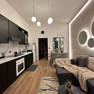 Apartament La Casa Di Marlu - Gorgeous Flat In Centre, Katania